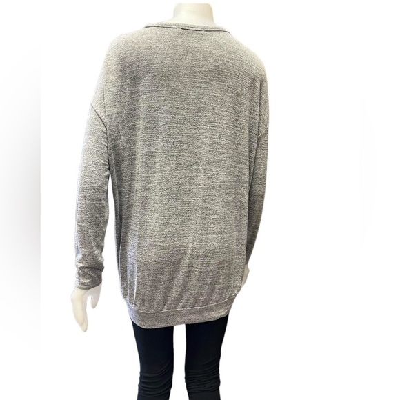 Aritzia Wilfred Free Luxe  Jersey Knit Grey Long Sleeve T-Shirt Size Medium - Picture 6 of 14
